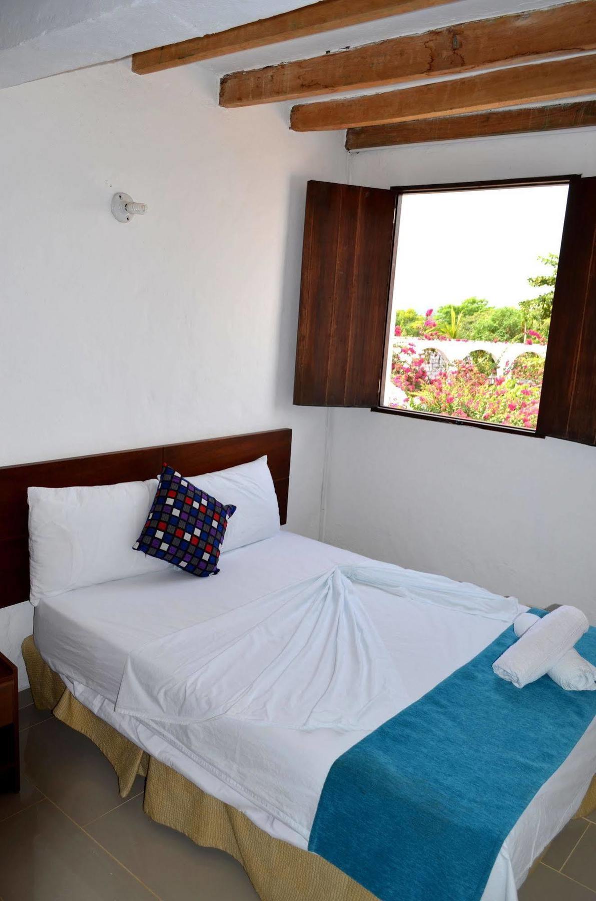 Hotel Aldea Plaza Doradal Exterior photo
