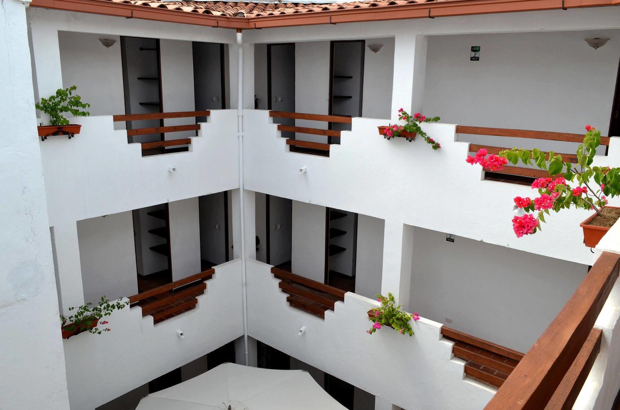 Hotel Aldea Plaza Doradal Exterior photo